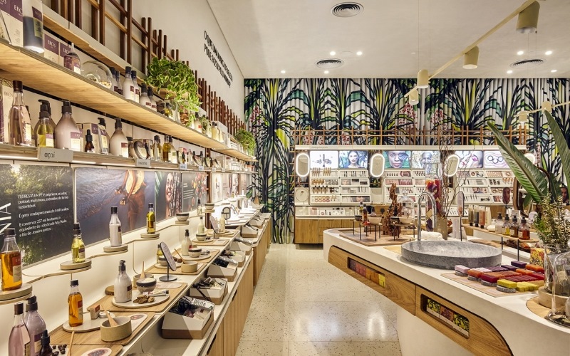 Thiết kế shop mỹ phẩm giúp tăng nhận diện thương hiệu