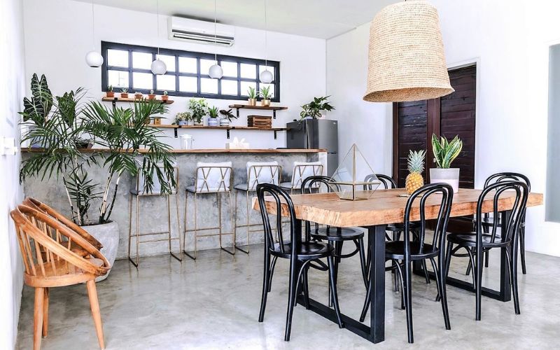 Quán trà sữa Bắc Âu gam màu trắng, bố trí cây xanh thoáng đãng