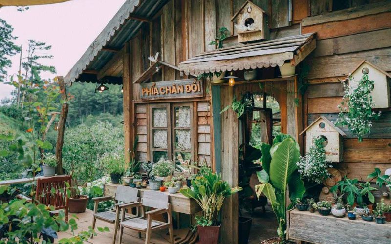 Sắp xếp nội thất bên trong phù hợp với phong cách thiết kế