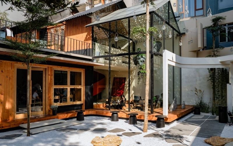 Quán trà sữa nhật với nội thất hiện đại, sang trọng