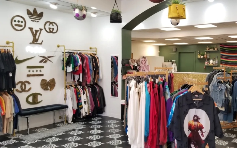 Cửa hàng Vintage được decor phá cách