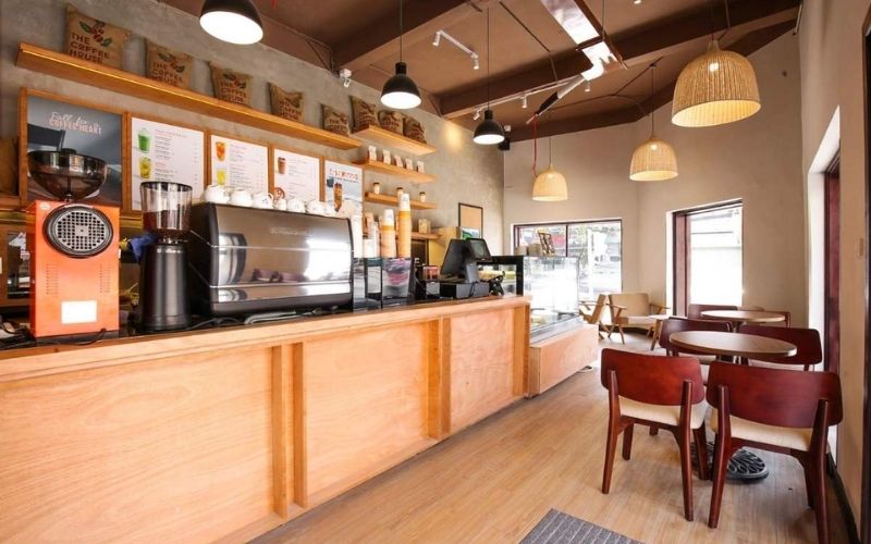 Quán cafe hiện đại màu be, nội thất bằng gỗ thiết kế tối giản