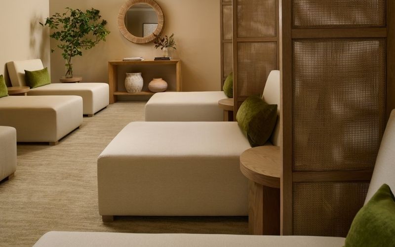 Spa làm đẹp Trung Hoa nội thất tối giản, kết hợp cây xanh thông thoáng