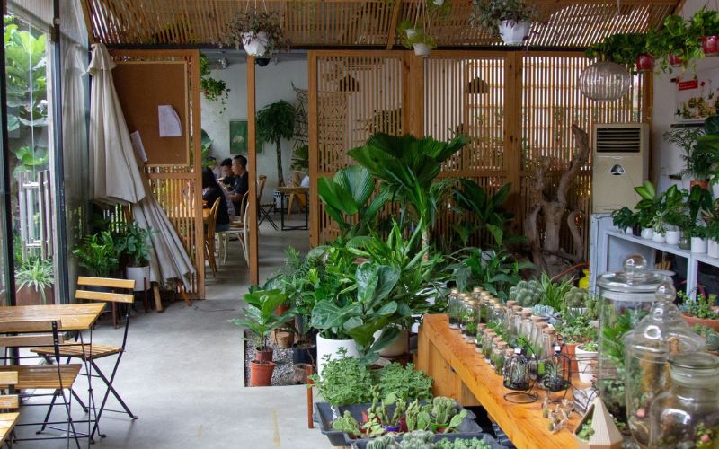 Lưu ý đến yếu tố mùi hương bên trong quán cafe