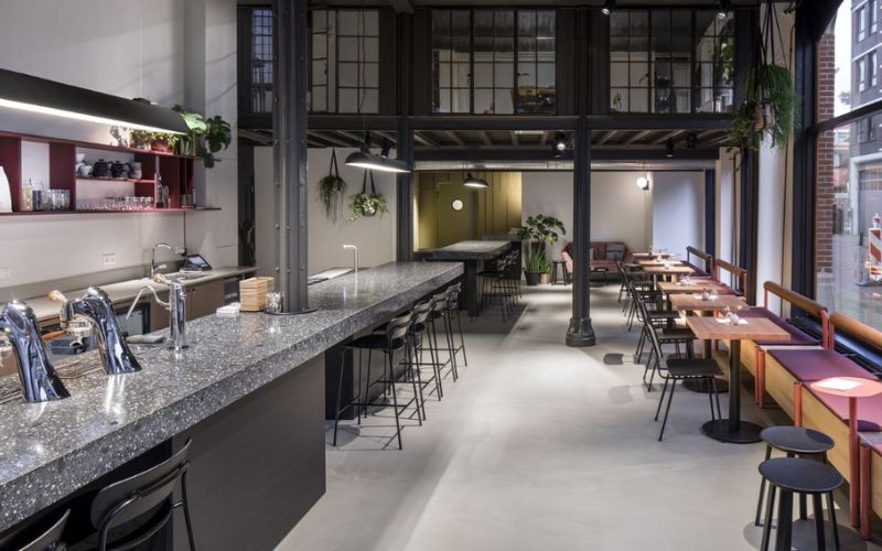 Quán cafe 2 tầng phong cách Bắc Âu gam màu xám trang nhã