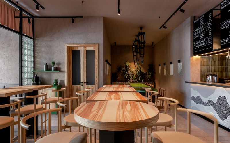 Quán cafe mộc với gam màu xám mang lại cảm giác cuốn hút
