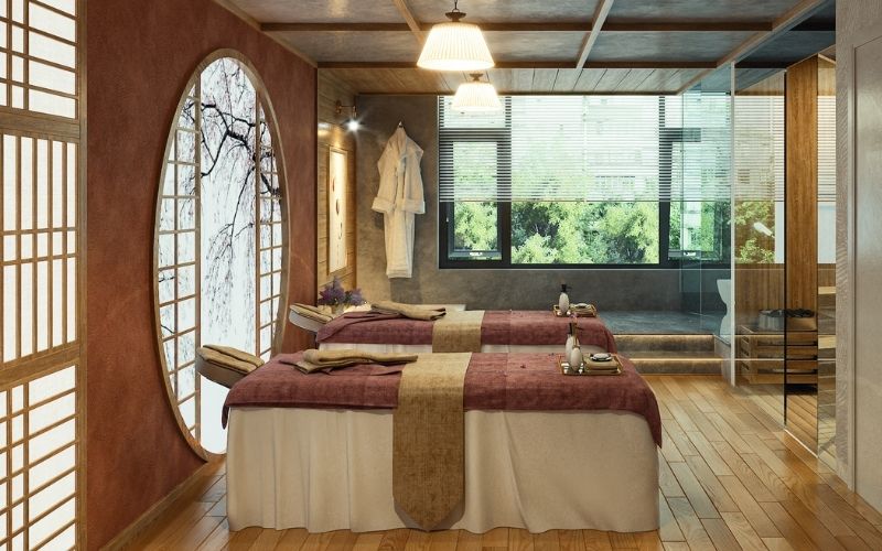 Spa gội đầu kiểu Nhật với nội thất gỗ, bố trí cửa sổ thông thoáng
