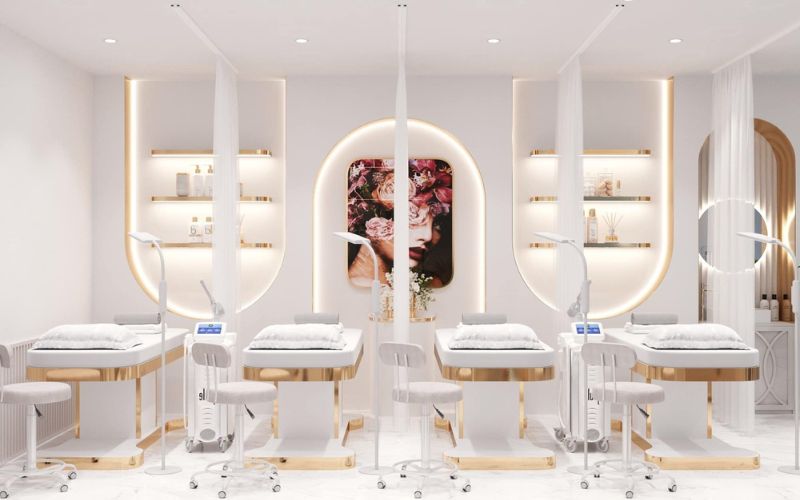 Mẫu spa hiện đại đầu tư máy móc, dụng cụ phun xăm chất lượng