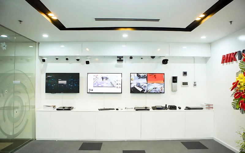 Thiết kế sảnh giới thiệu sản phẩm cho showroom camera