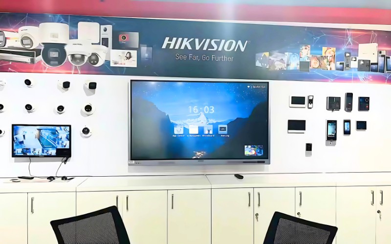 Đơn vị thiết kế thi công cửa hàng camera chuyên nghiệp