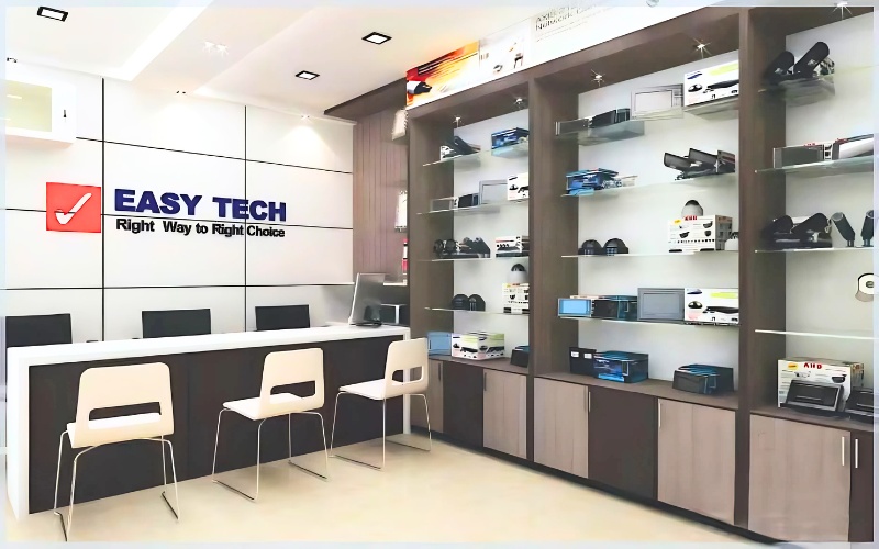 Thiết kế cửa kính cho mặt tiền để khách hàng dễ quan sát từ bên ngoài