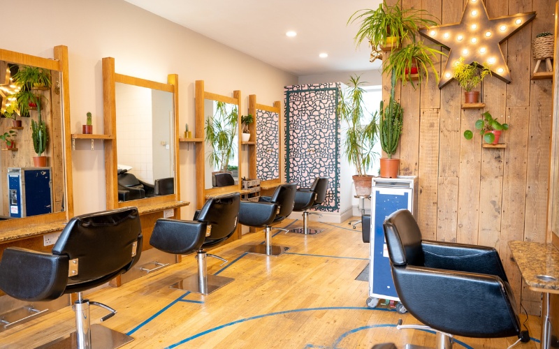 Tầm quan trọng khi thiết kế tiệm salon tóc nhỏ đẹp