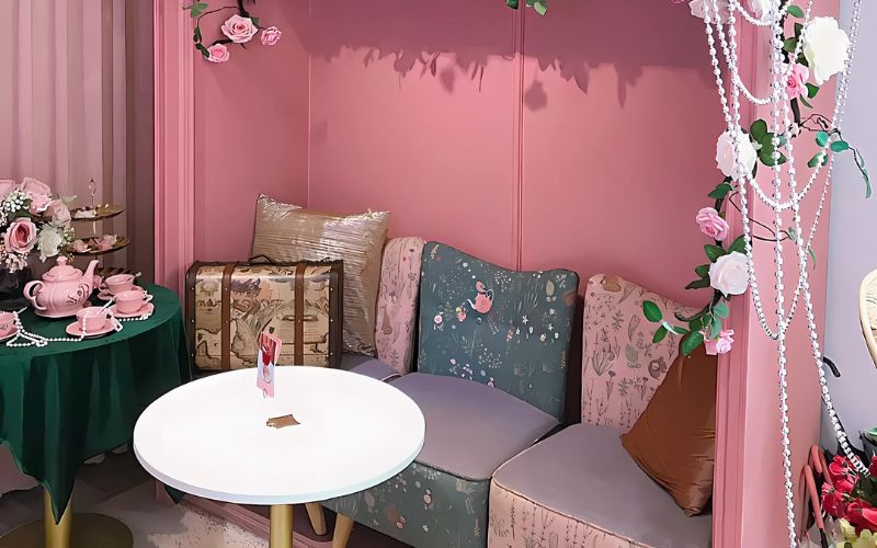 Mỗi góc của quán đều được thiết kế trang trí tỉ mỉ